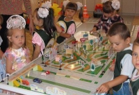 Настольно-напольная игра (магнитно-маркерный макет) "Азбука дорог" + комплект тематических магнитов - «globural.ru» - Тихорецк