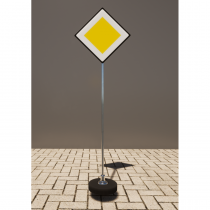 Знак дорожный "Главная дорога" 2.1 типоразмер 40 на стойке с основанием 3кг - «globural.ru» - Тихорецк