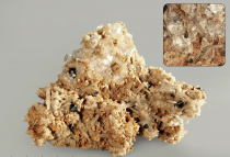 Флюорит с кальцитом и ильваитом - «globural.ru» - Тихорецк